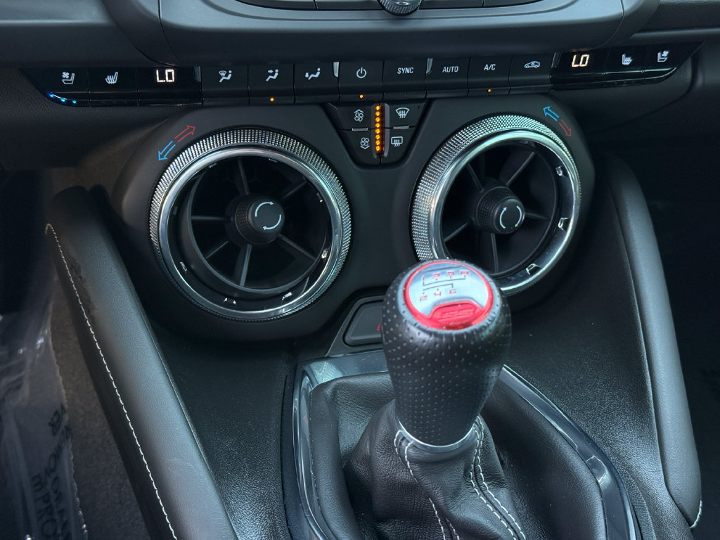 Used 2022 Chevrolet Camaro SS RWD image 26