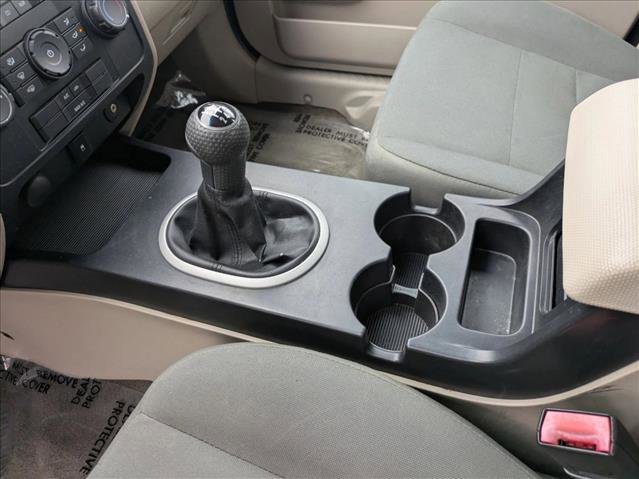 Used 2009 Ford Escape XLS image 17