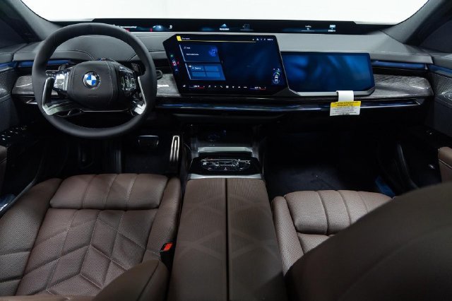 New 2027 BMW 740i xDrive w/ Executive Package AWD/4WD image 27