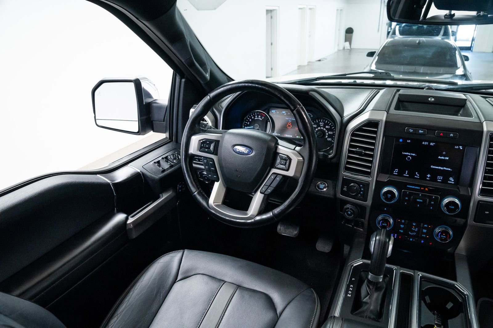 Used 2018 Ford F150 Platinum w/ FX4 Off-Road Package image 9