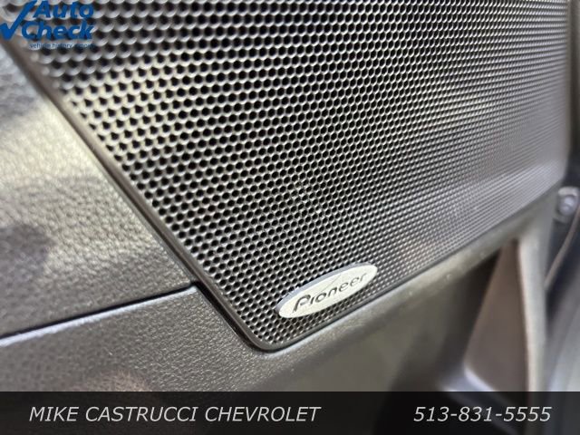 Used 2015 GMC Terrain Denali w/ Cargo Package image 8