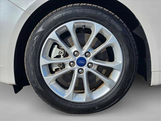 Used 2019 Ford Fusion Energi Titanium FWD image 29