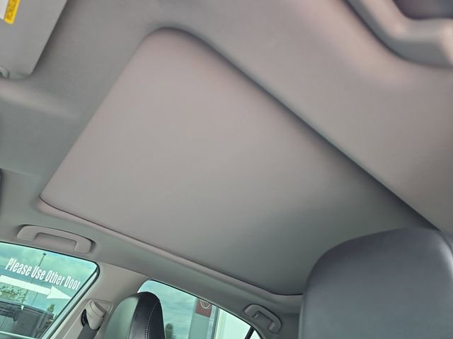 Used 2022 Toyota Camry XSE w/ Navigation Package image 19