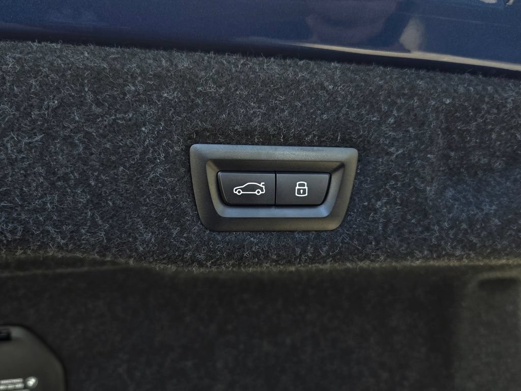 Used 2025 BMW 530i RWD image 35