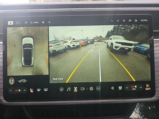 Used 2024 Rivian R1S Adventure image 28