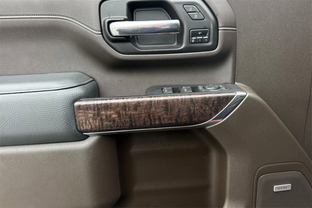 Used 2023 GMC Sierra 2500 Denali w/ Denali Ultimate Package image 11