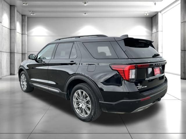 Used 2025 Ford Explorer Active w/ Active Comfort Package AWD/4WD image 5