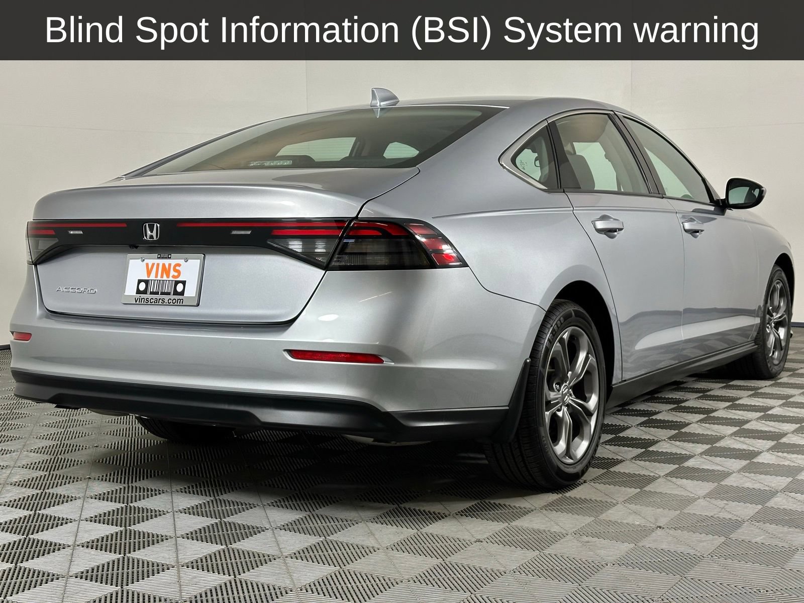 Used 2023 Honda Accord EX image 5