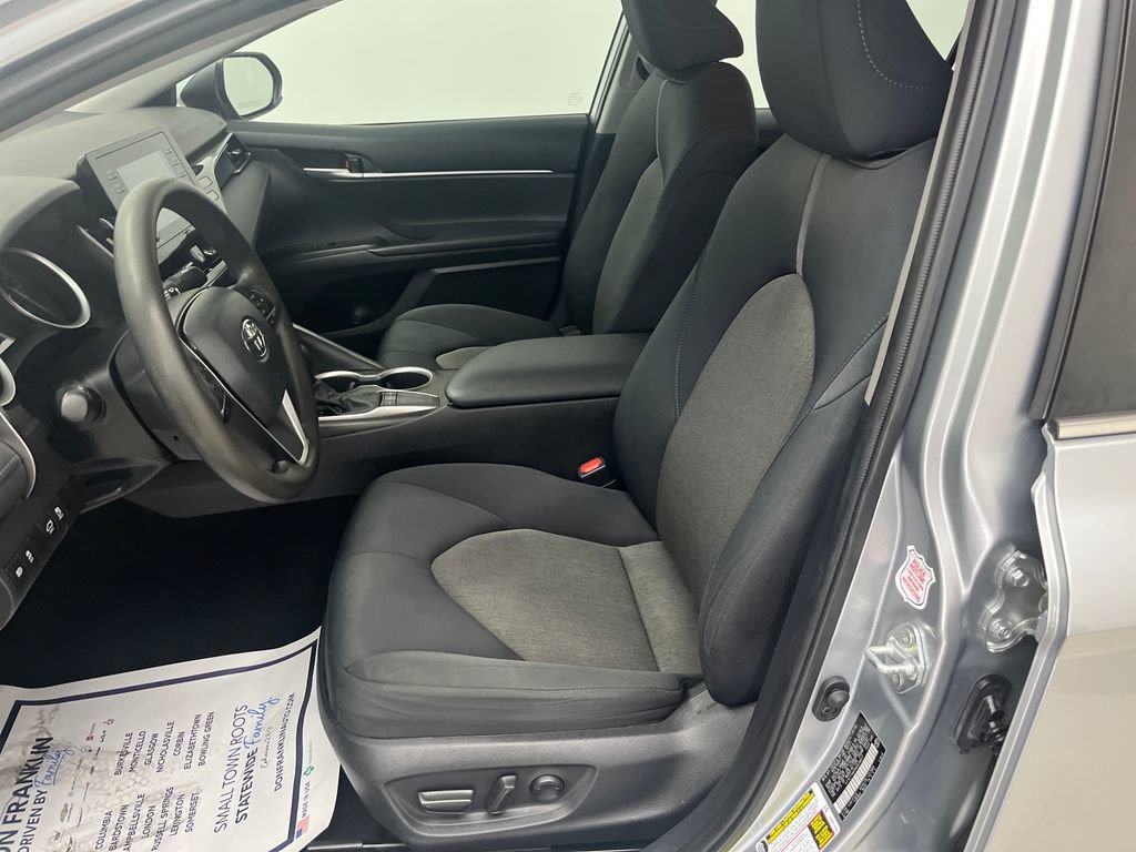 Used 2022 Toyota Camry LE FWD image 11