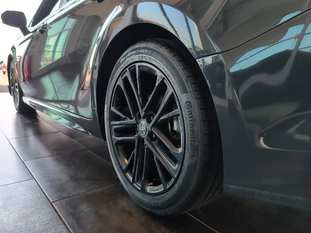 Used 2025 Toyota Camry SE image 9