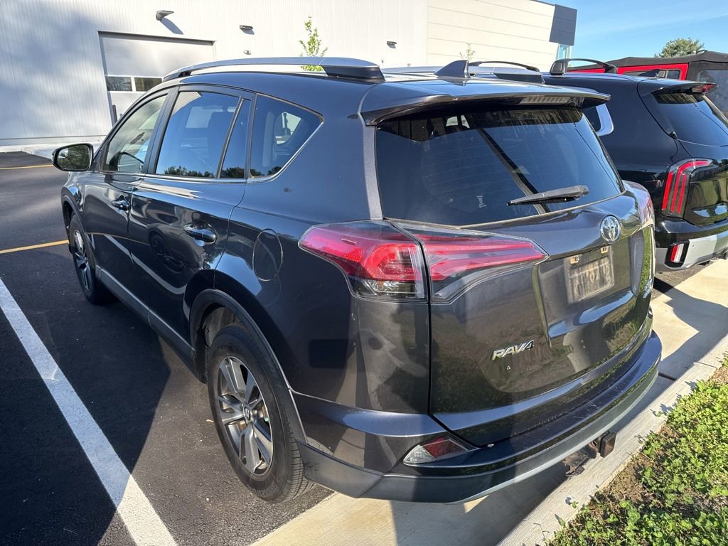 Used 2016 Toyota RAV4 XLE image 5