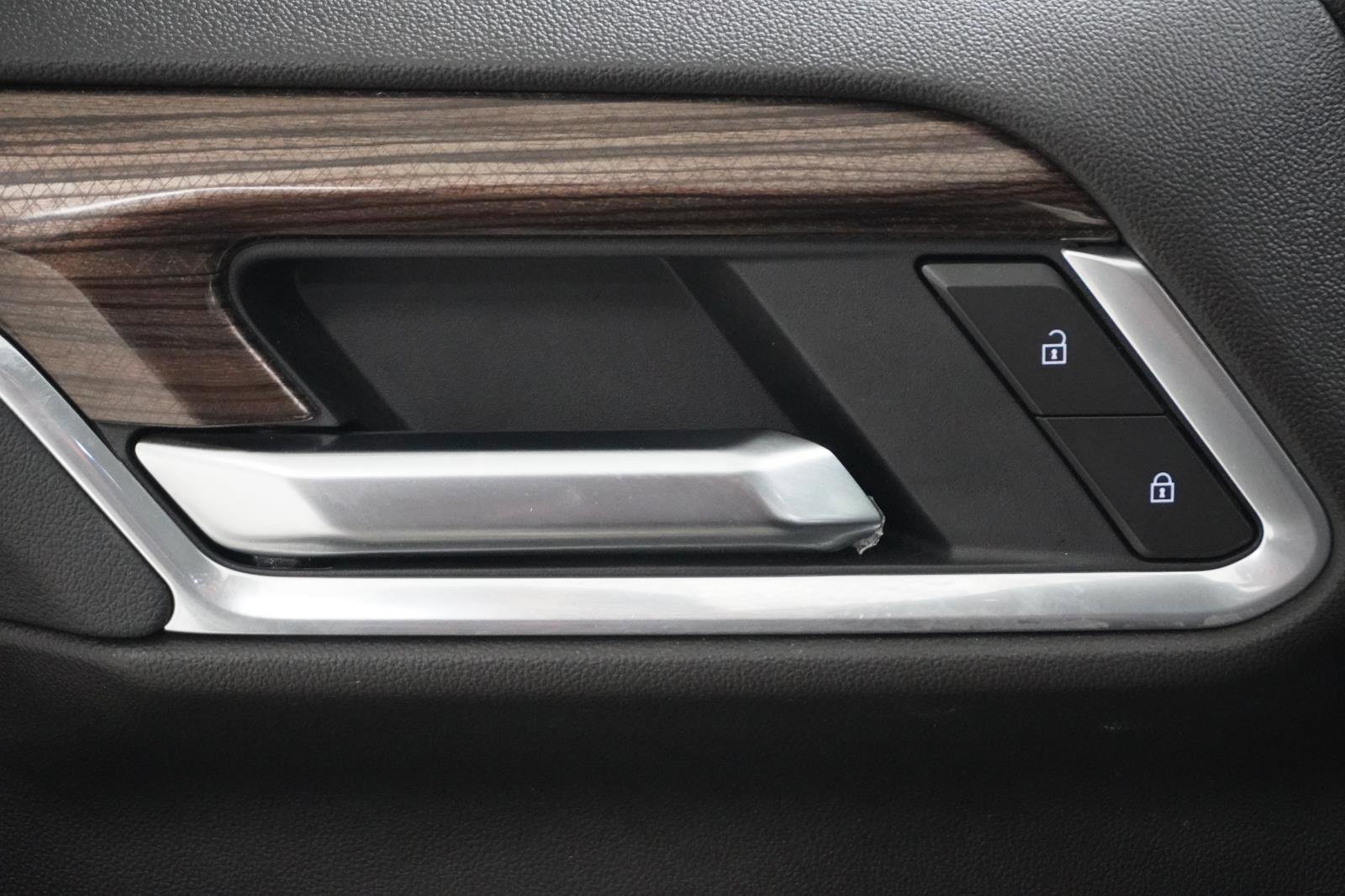 Used 2025 Chevrolet Silverado 1500 RST w/ Texas Edition Plus image 13