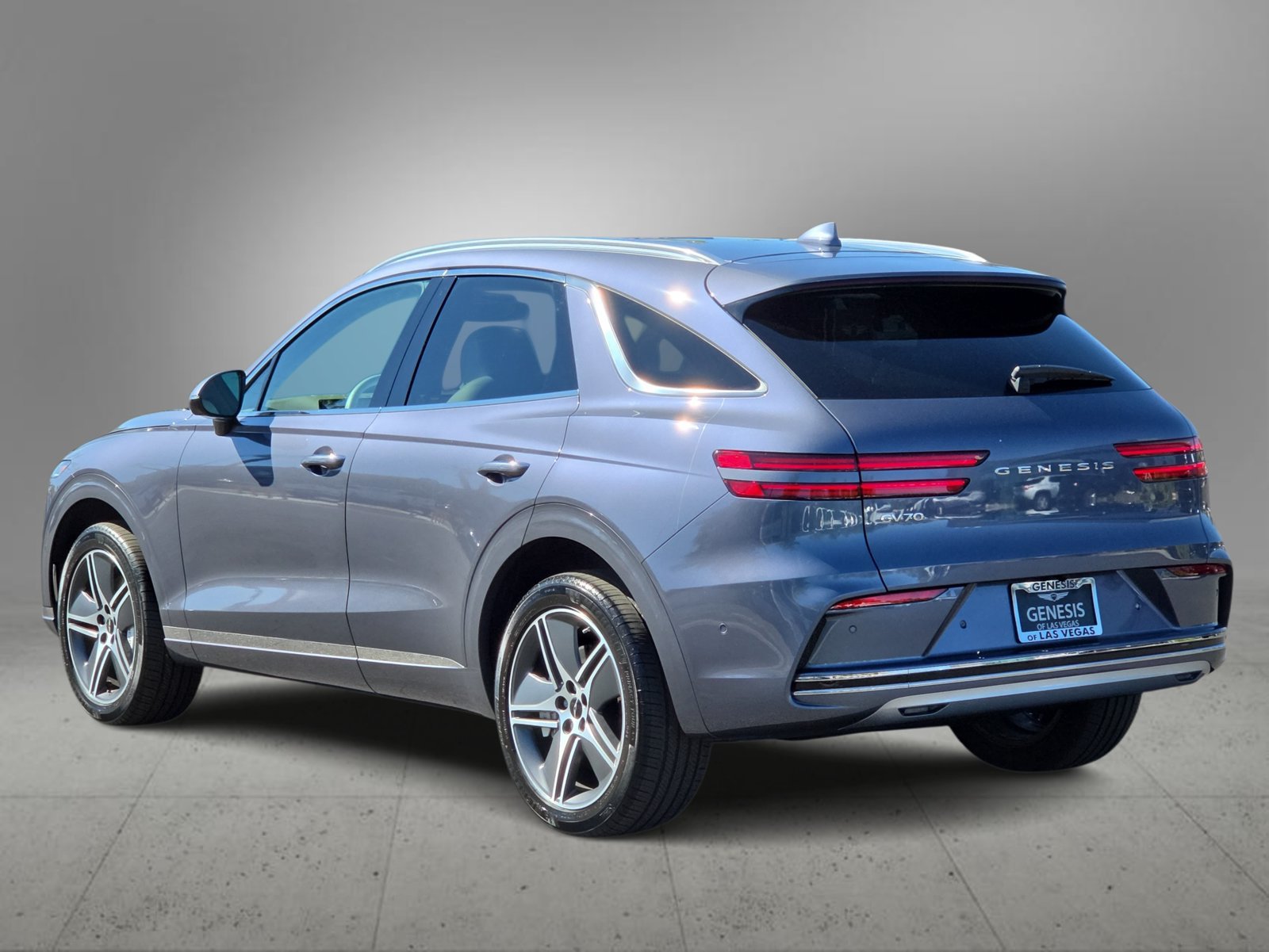 Certified 2026 Genesis Electrified GV70 Advanced AWD/4WD image 6