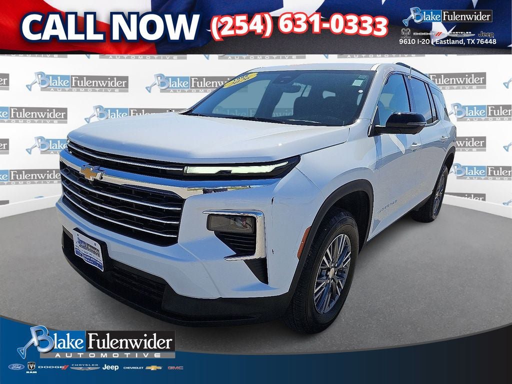 Used 2026 Chevrolet Traverse LT w/ Driver Confidence Package FWD image 1