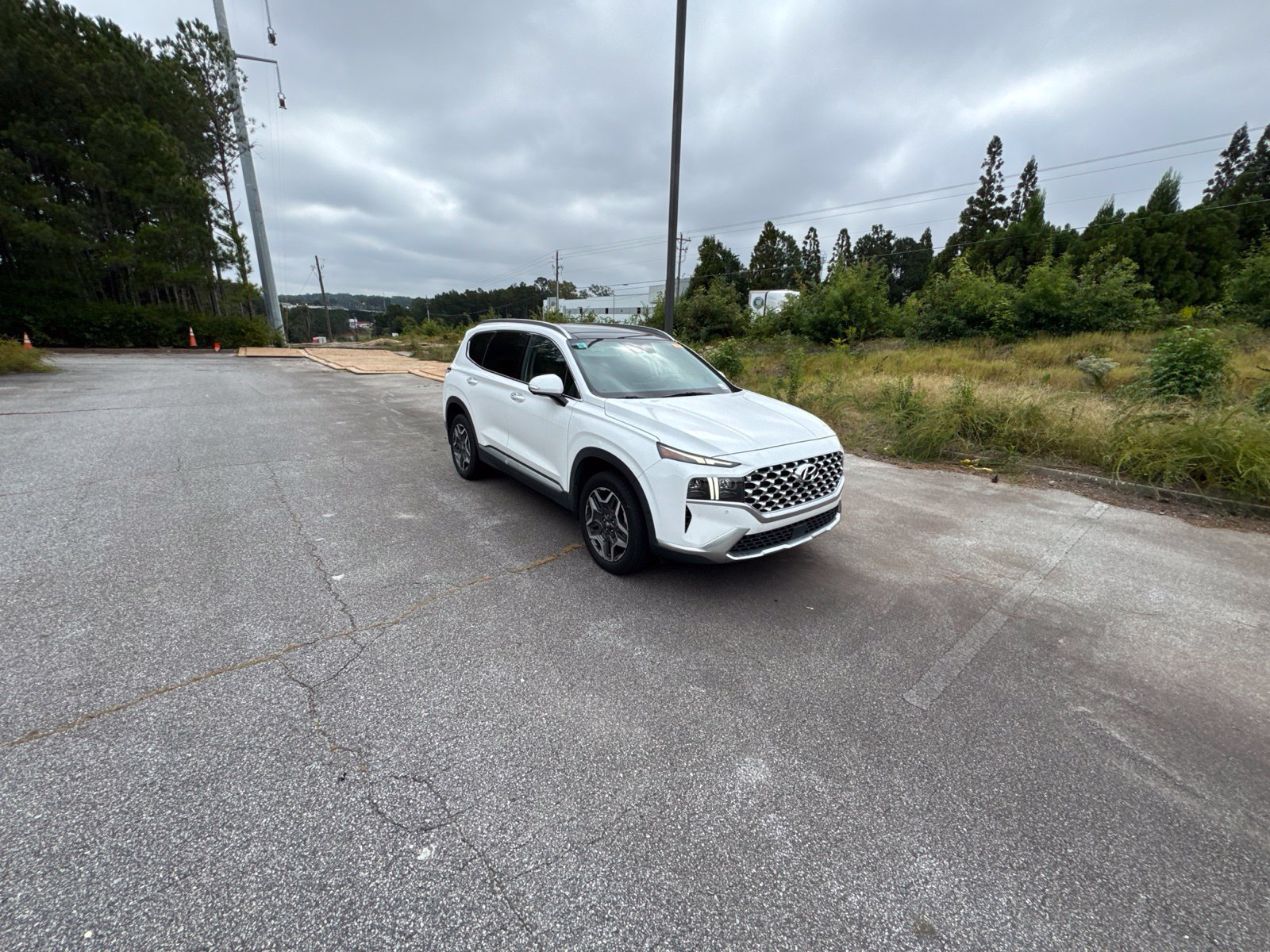 Used 2022 Hyundai Santa Fe Limited w/ Cargo Package AWD/4WD image 6