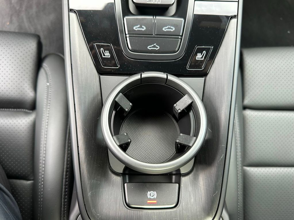 Certified 2026 Porsche 911 Carrera GTS image 27