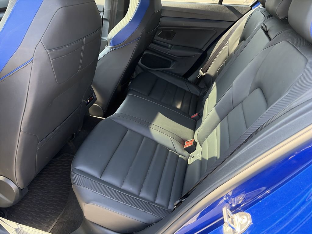 Used 2022 Volkswagen Golf R image 16