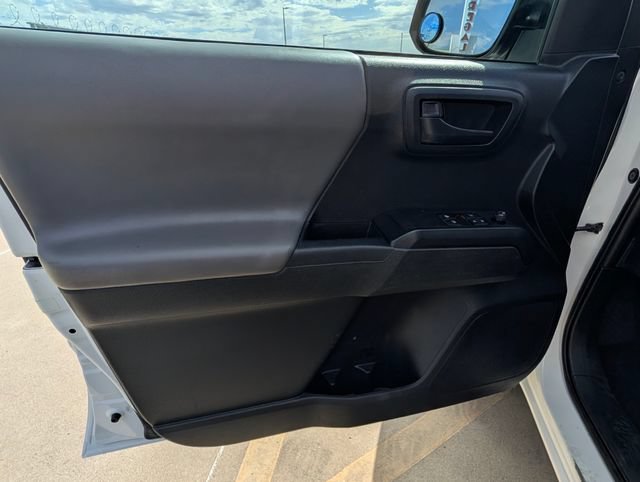 Used 2022 Toyota Tacoma SR RWD image 15