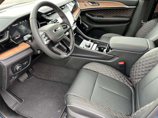 New 2026 Jeep Grand Cherokee Summit AWD/4WD image 21