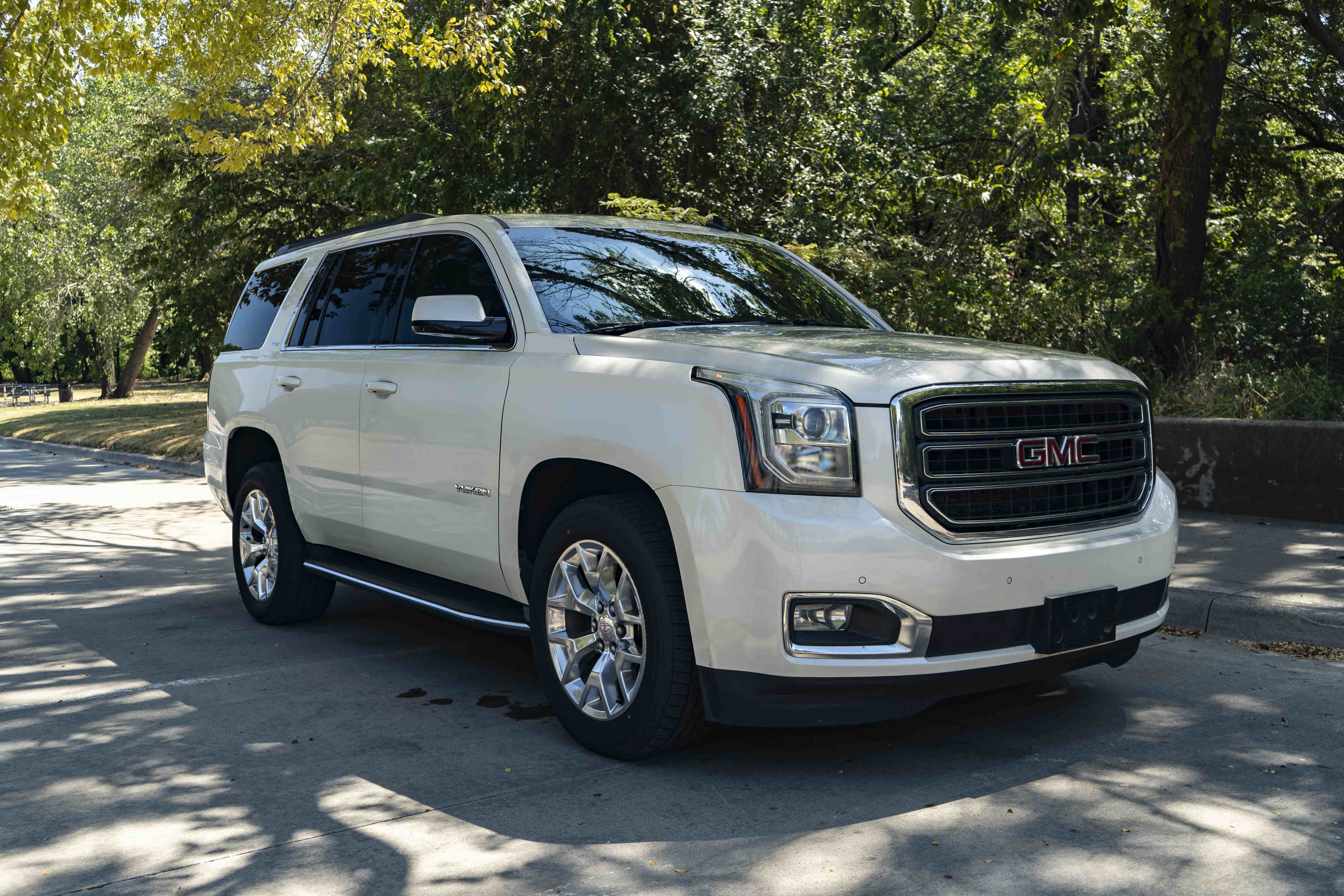 Used 2015 GMC Yukon SLT w/ Open Road Package RWD image 2
