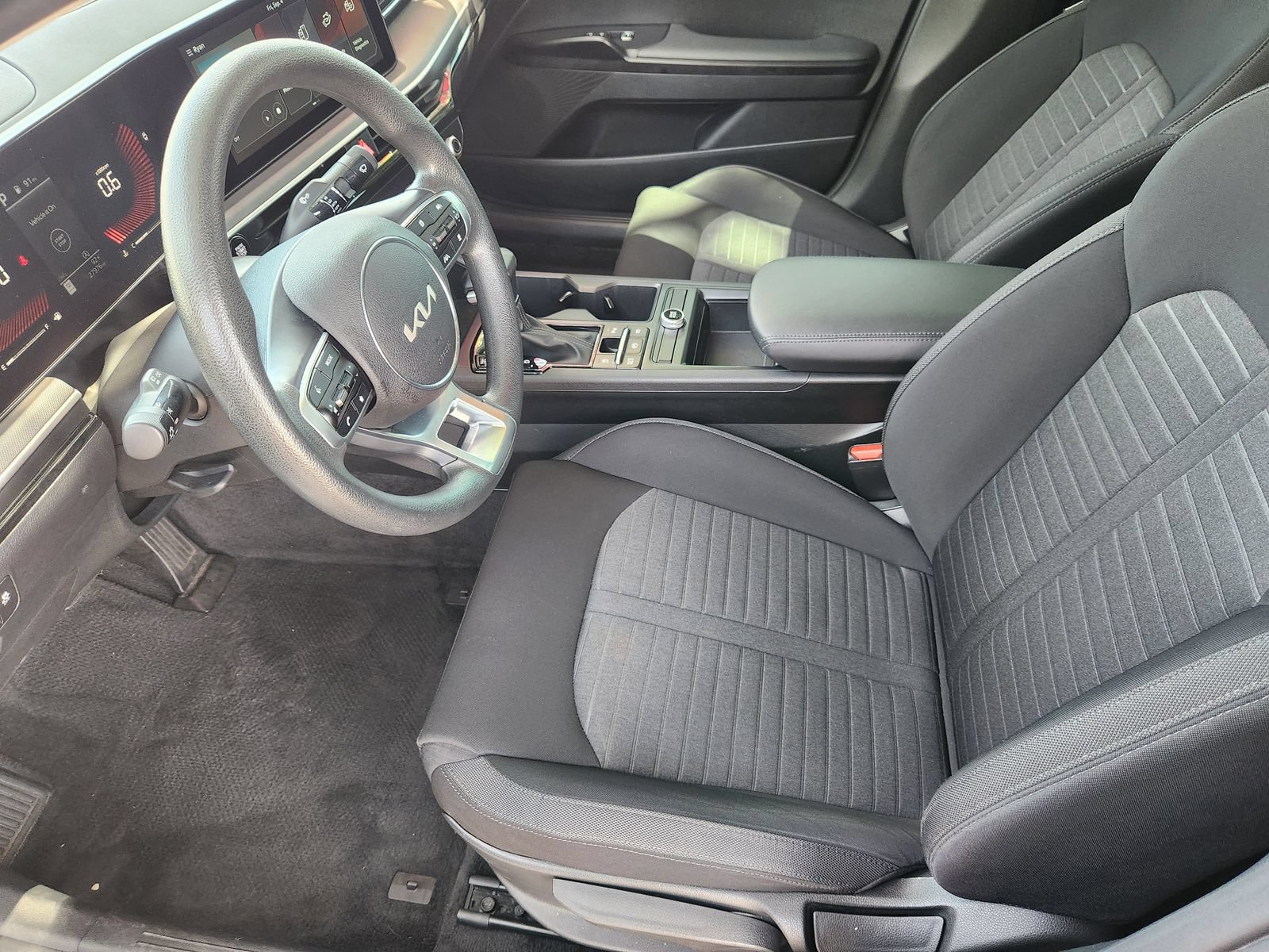 Used 2025 Kia K5 LXS FWD image 18