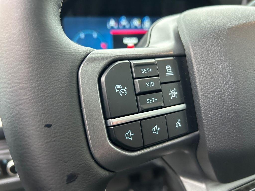 New 2026 Ford F250 Lariat w/ Black Appearance Package AWD/4WD image 17