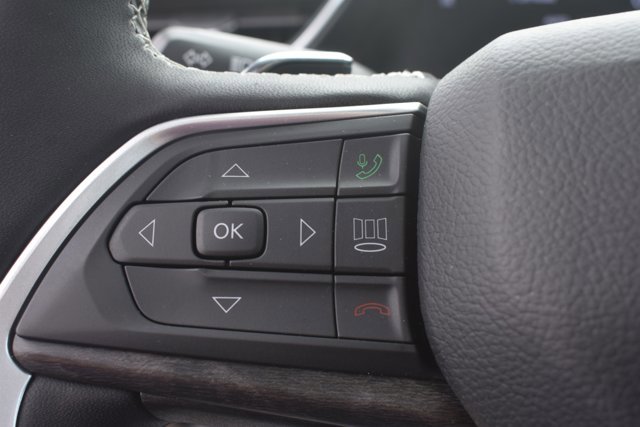 Used 2025 Jeep Grand Cherokee L Limited w/ Luxury Tech Group II image 23