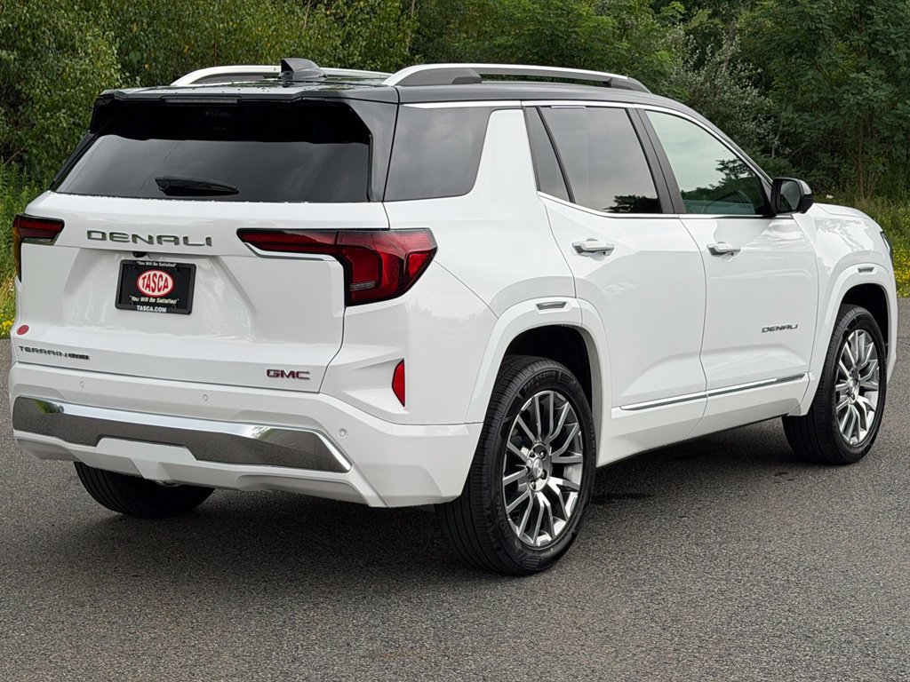 Used 2026 GMC Terrain Denali AWD/4WD image 29