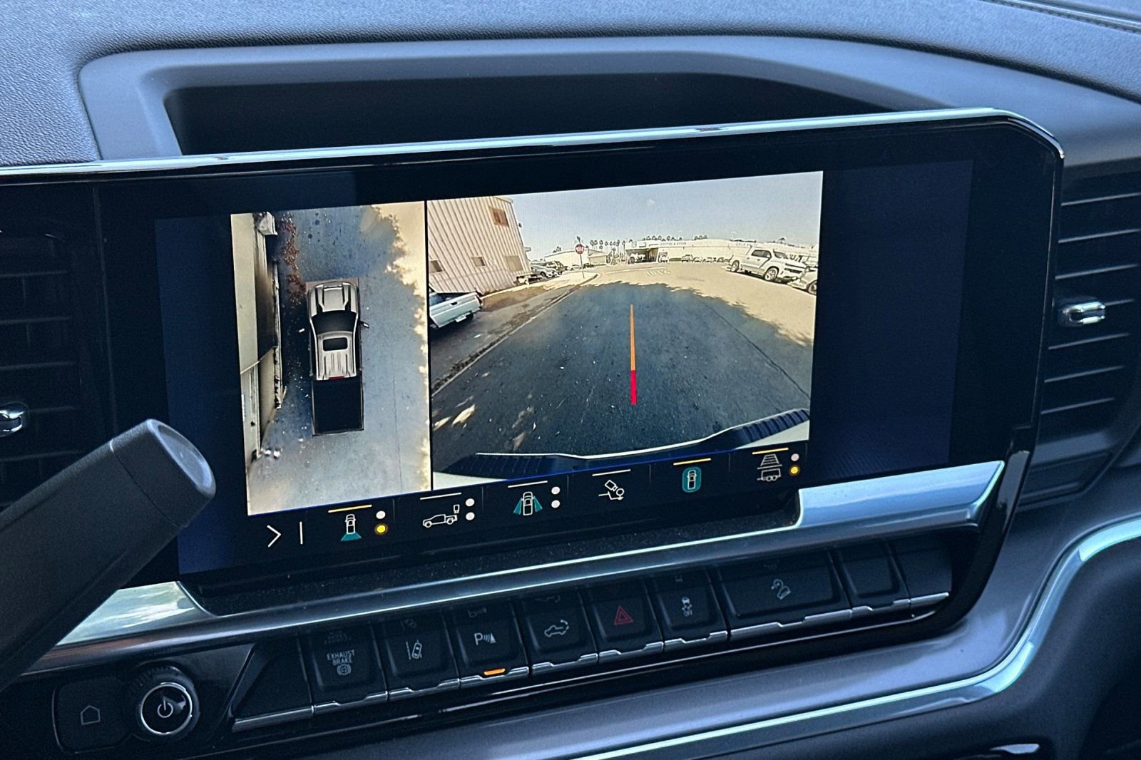 Used 2024 Chevrolet Silverado 2500 High Country w/ Technology Package AWD/4WD image 21