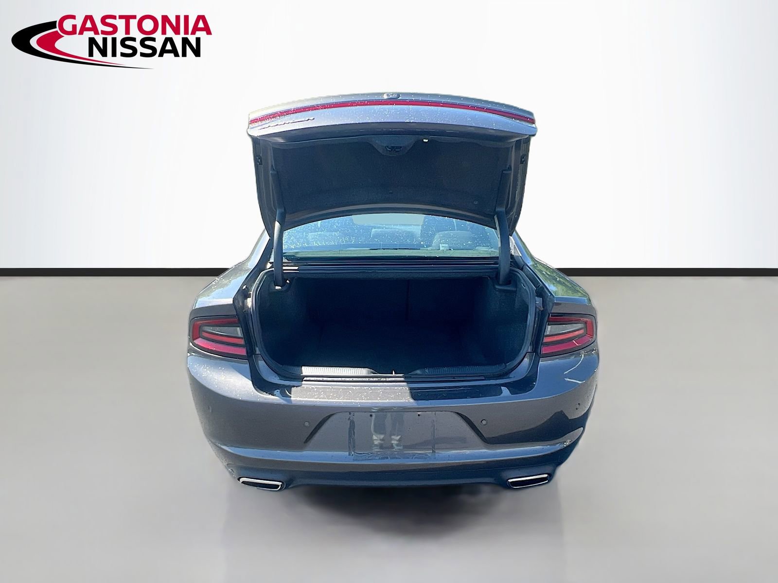 Used 2022 Dodge Charger SXT image 34
