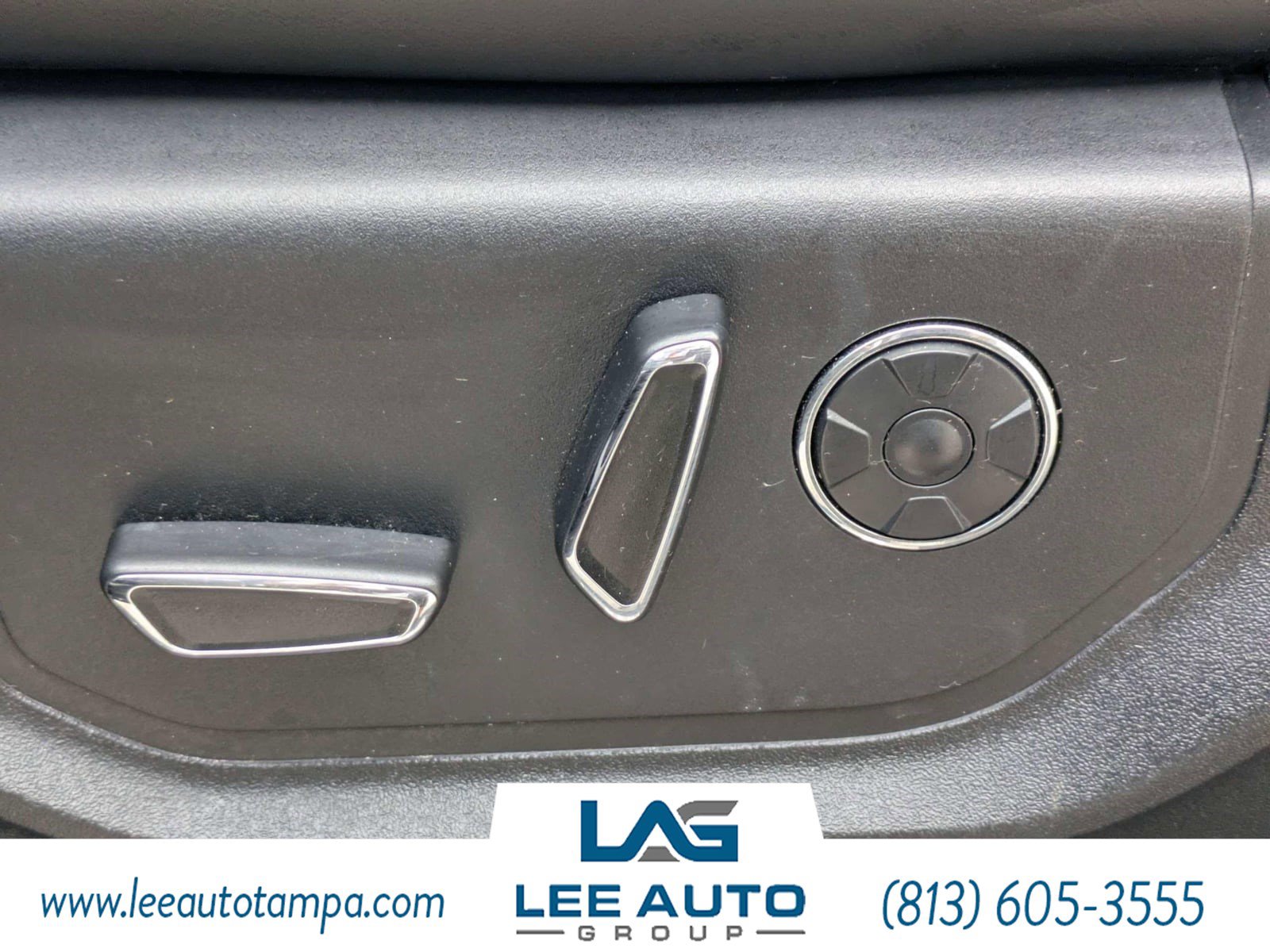 Used 2018 Ford F150 Platinum w/ Equipment Group 701A Luxury AWD/4WD image 19