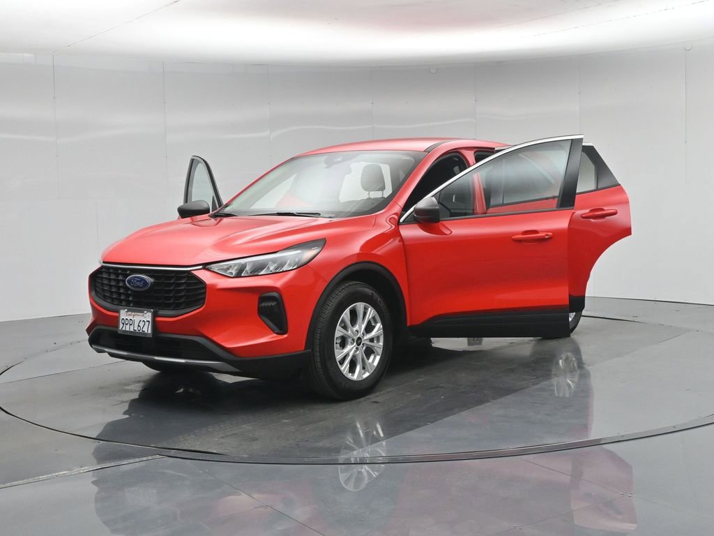 Certified 2024 Ford Escape Active image 32