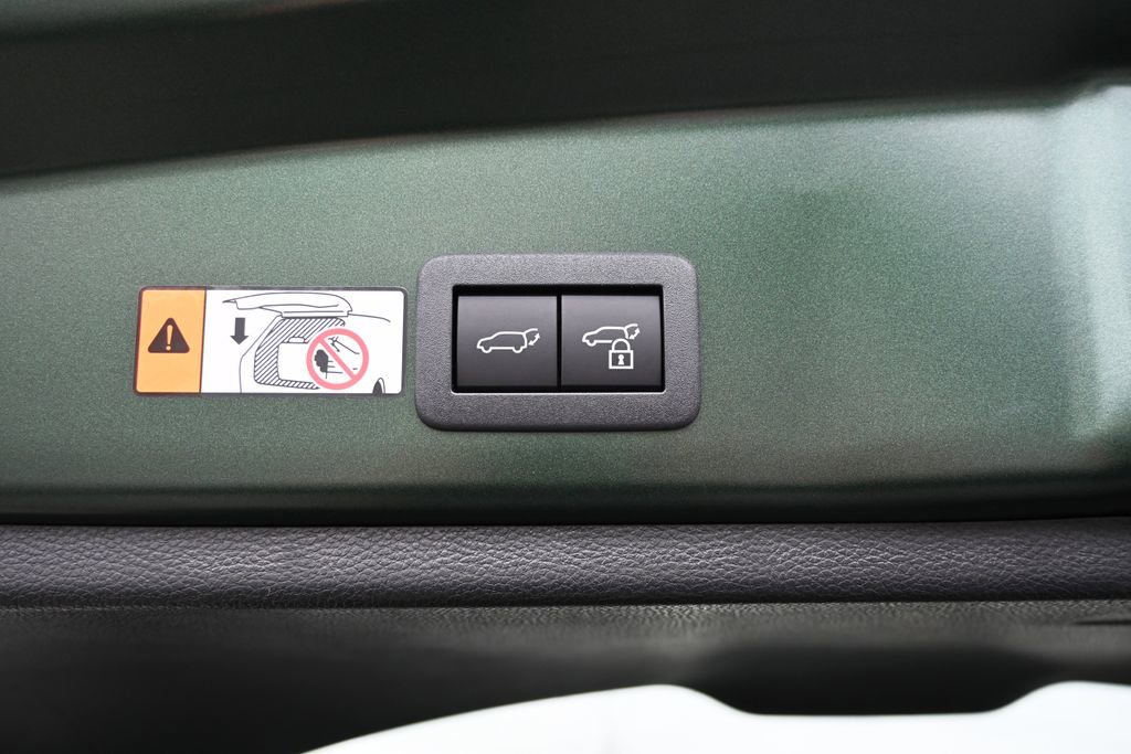 New 2026 Toyota Corolla Cross XLE image 8