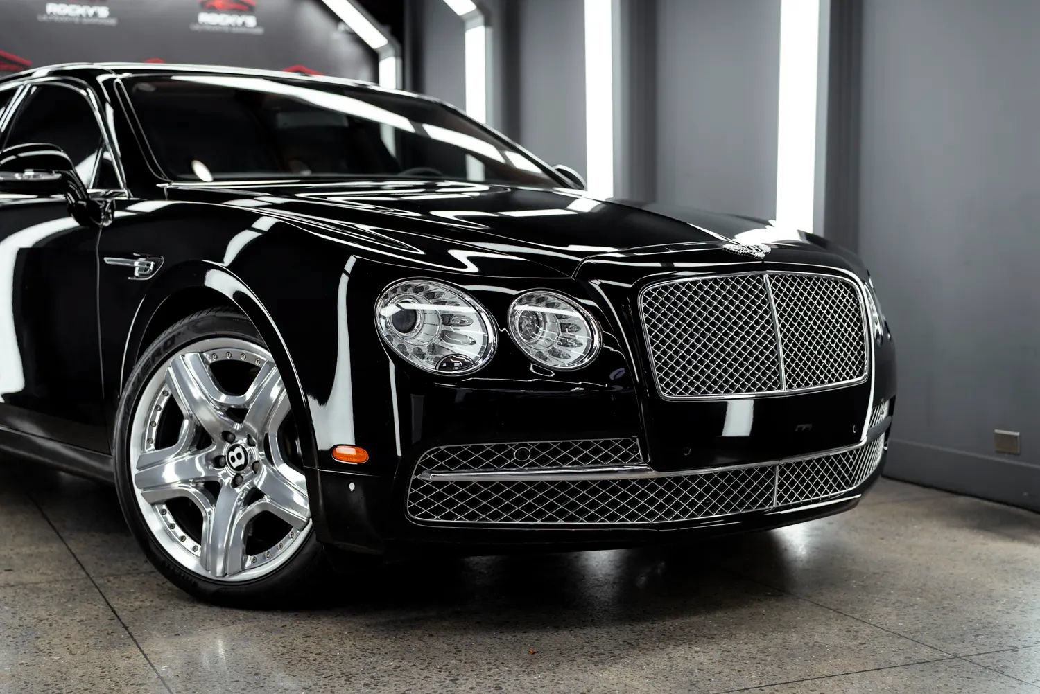 Used 2014 Bentley Flying Spur W12 AWD/4WD image 9