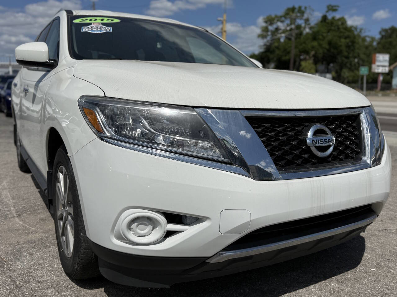 Used 2015 Nissan Pathfinder S FWD image 3