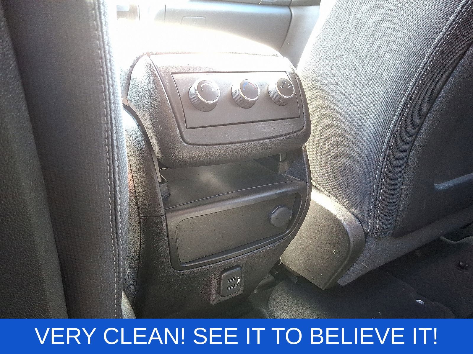 Used 2017 Chevrolet Traverse LT w/ Style and Technology Package image 13