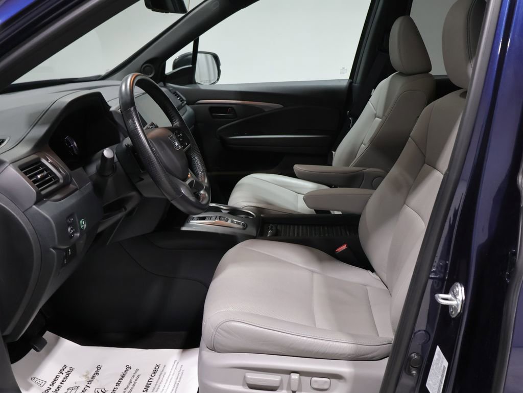 Used 2023 Honda Passport EX-L image 10