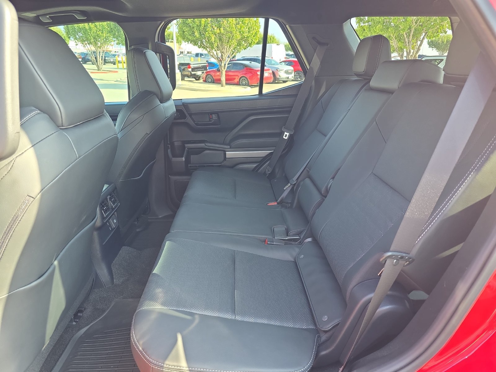 Used 2025 Toyota 4Runner TRD Off-Road Premium w/ Tow Technology Package AWD/4WD image 11