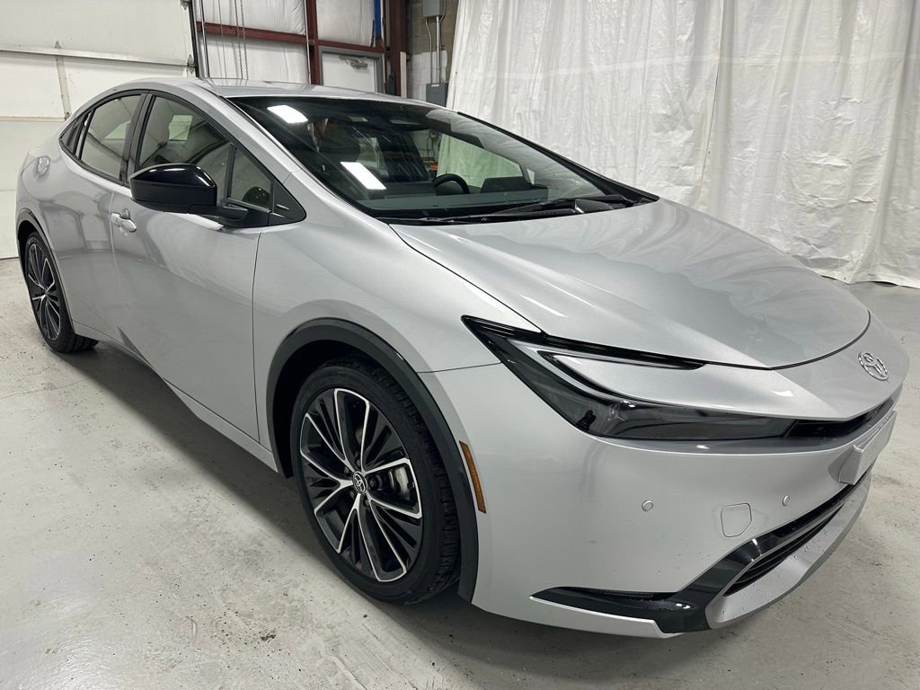 Used 2025 Toyota Prius XLE