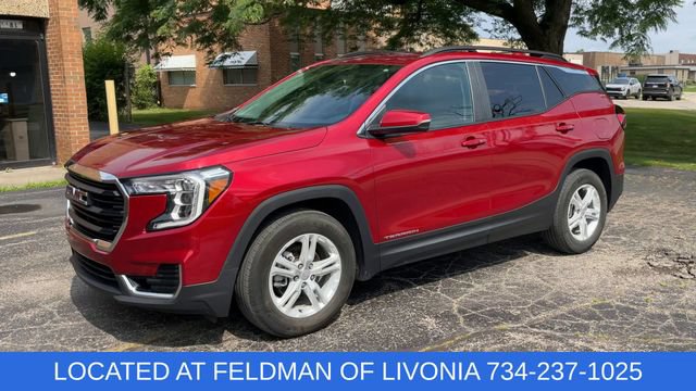 Certified 2024 GMC Terrain SLE w/ Driver Convenience Package FWD image 4