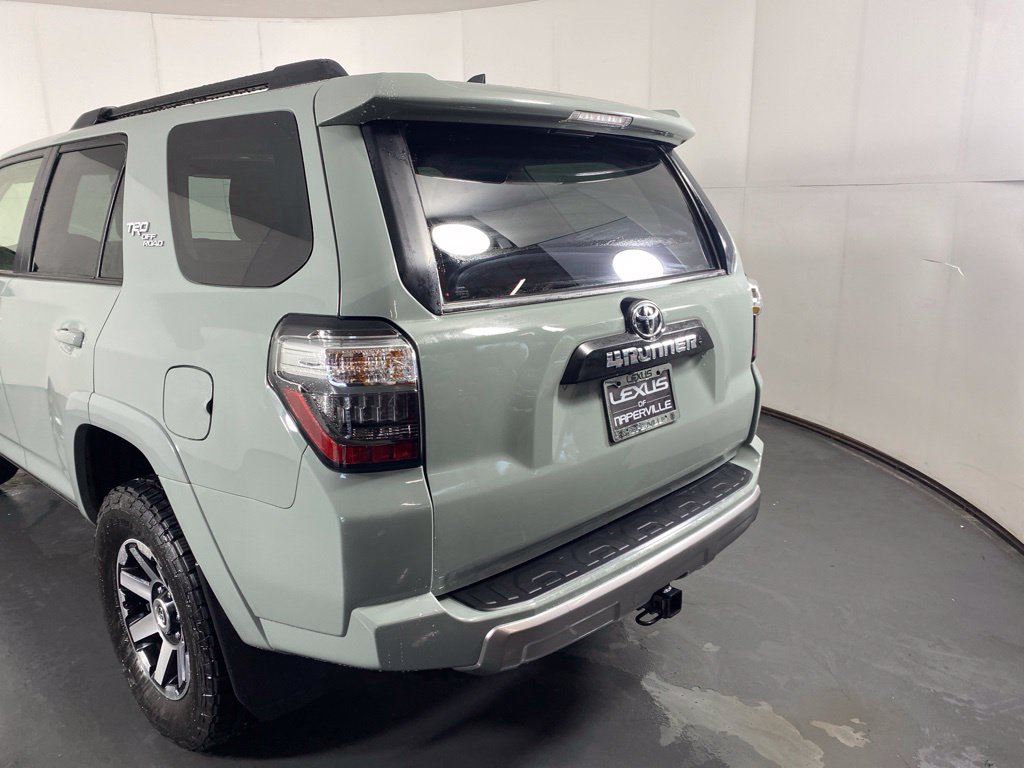 Used 2022 Toyota 4Runner TRD Off-Road Premium AWD/4WD image 10