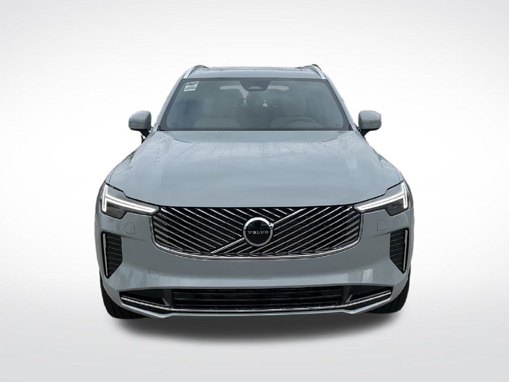 New 2027 Volvo XC90 B5 Core AWD/4WD image 2