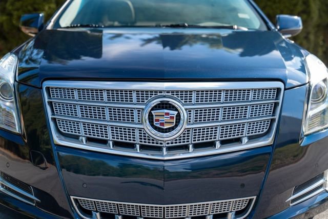 Used 2013 Cadillac XTS Platinum image 16