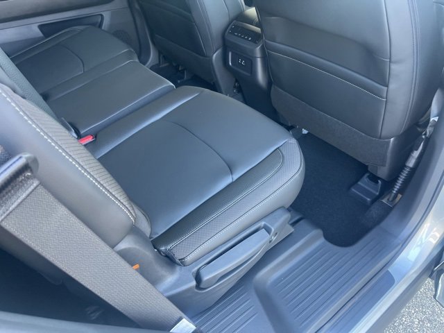 New 2025 Nissan Pathfinder SL image 24