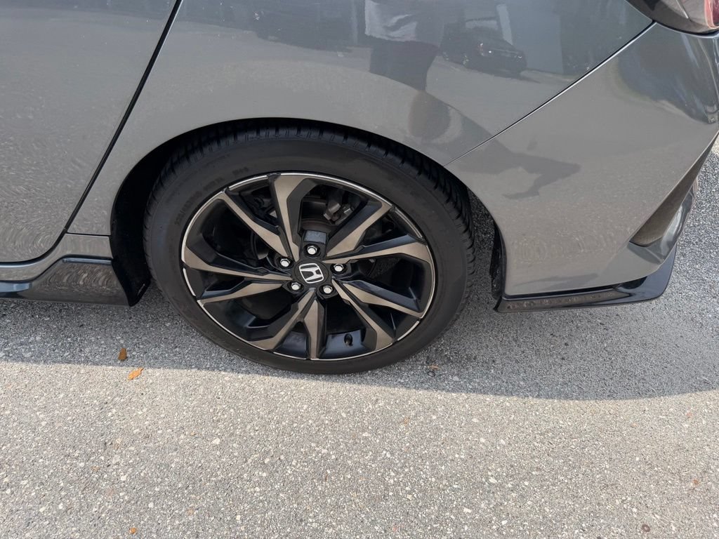 Used 2018 Honda Civic Sport image 7