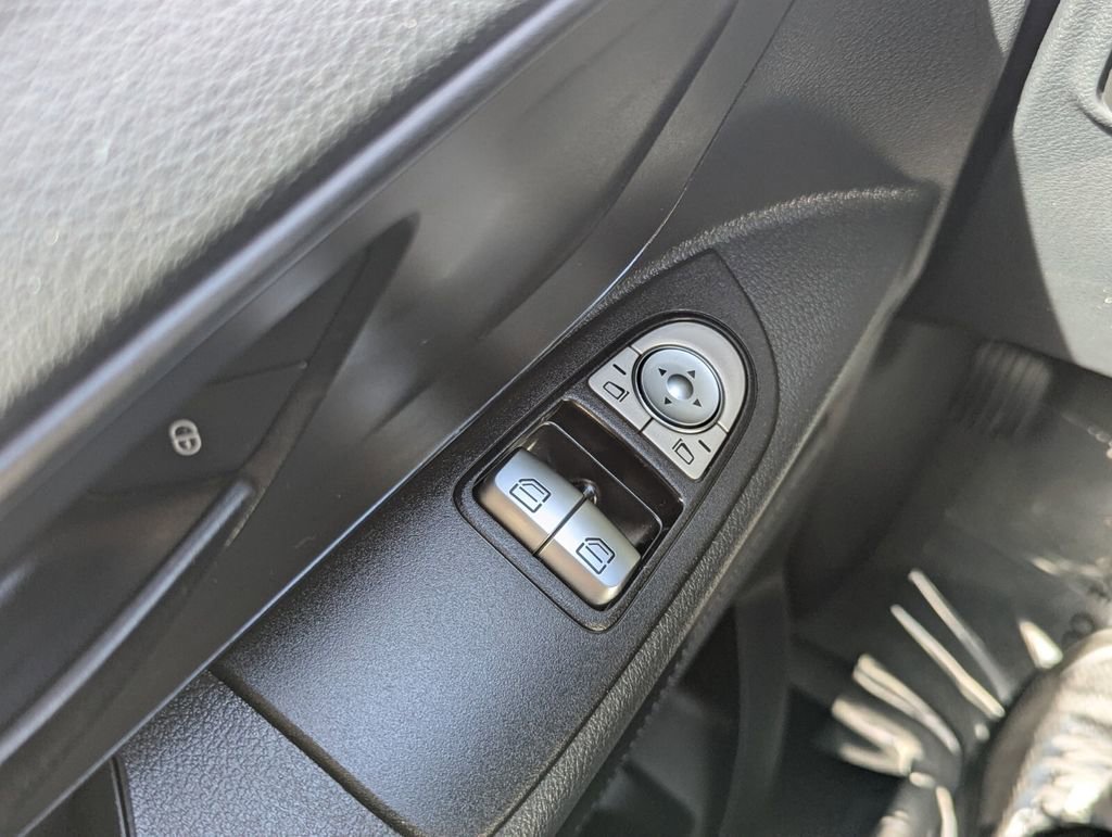 Used 2022 Mercedes-Benz Metris image 12