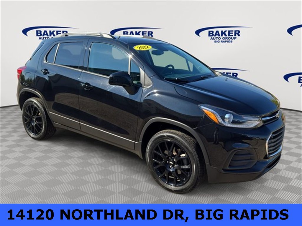 Used 2022 Chevrolet Trax LT w/ Midnight Edition