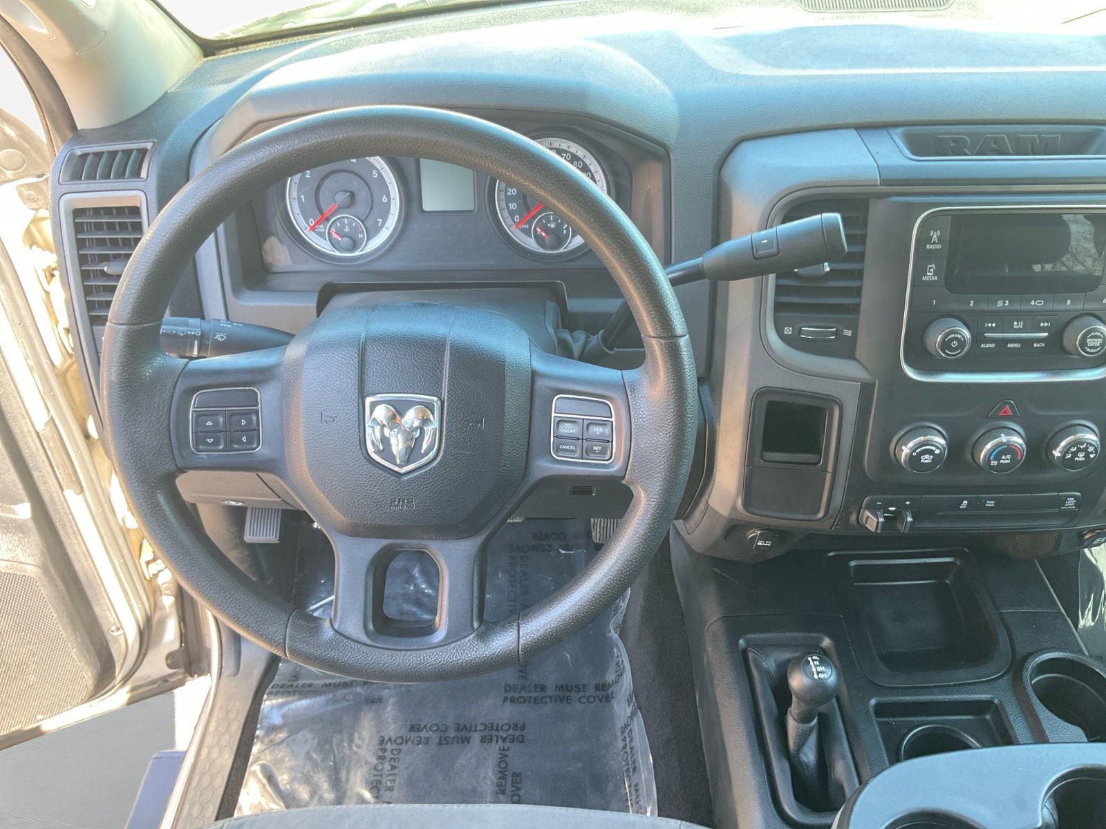 Used 2013 RAM 2500 Tradesman w/ Chrome Appearance Group AWD/4WD image 10