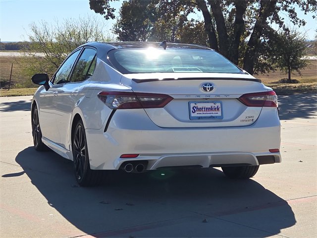Used 2021 Toyota Camry XSE image 6