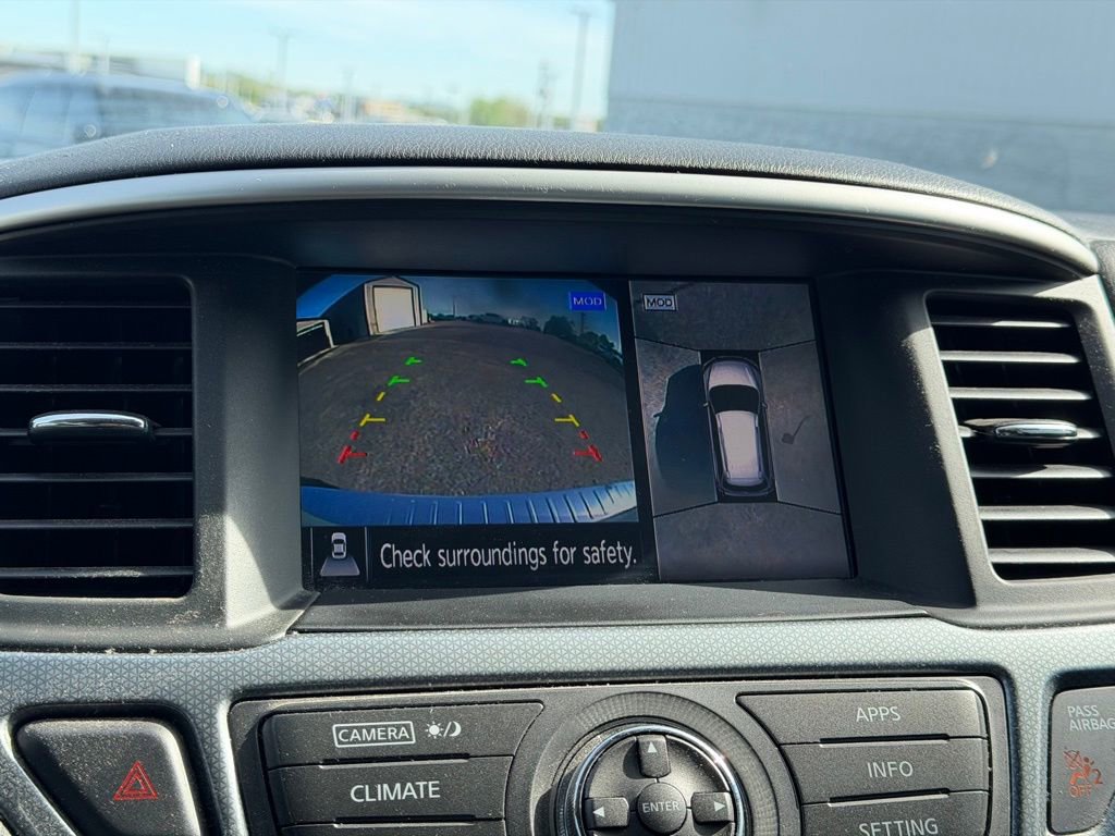 Used 2017 Nissan Pathfinder SL w/ Trailer Tow Package image 26